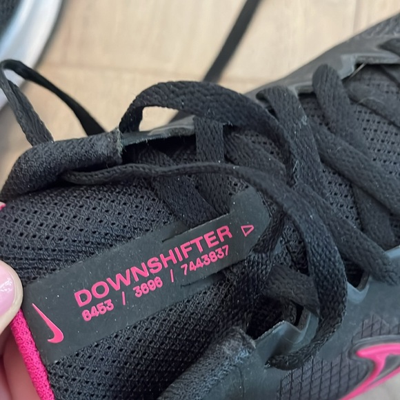 New condition Nike downshifter runners - Picture 4 of 5